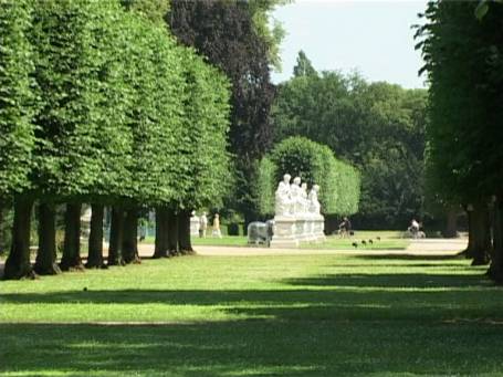 Düsseldorf : Schloss Benrath, Schlosspark, Fächerallee